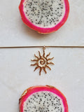 SOLĀ necklace || Gold