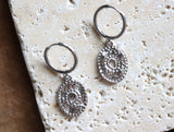 ADONISE earrings silver