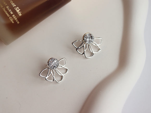 BETĪNA earrings | silver