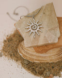 SOLĀ necklace || silver