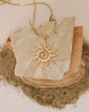 SOLĀ necklace || Gold