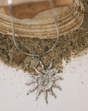 SOLĀ necklace || silver